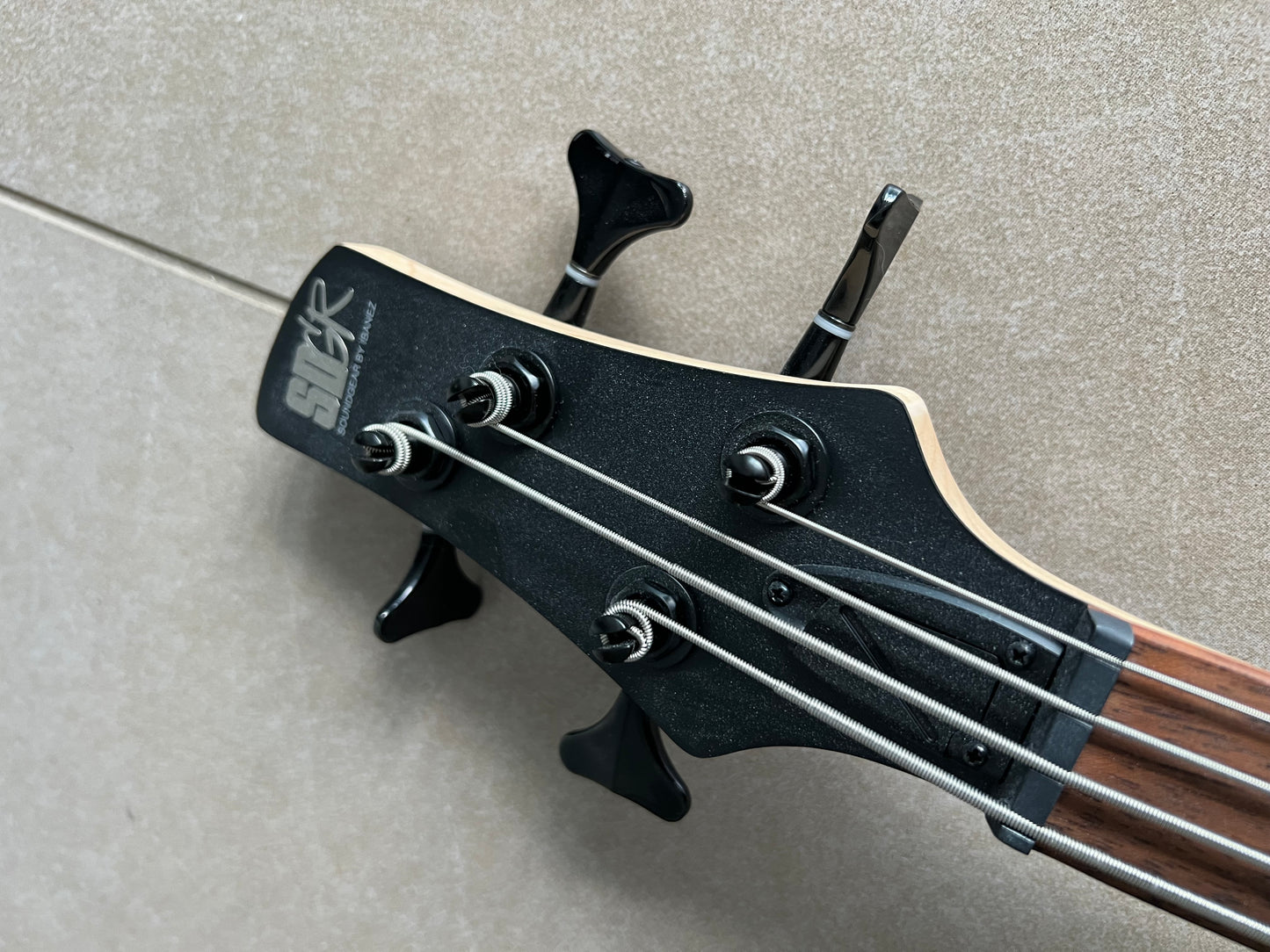 Ibanez Bass Guitar SR300EB
