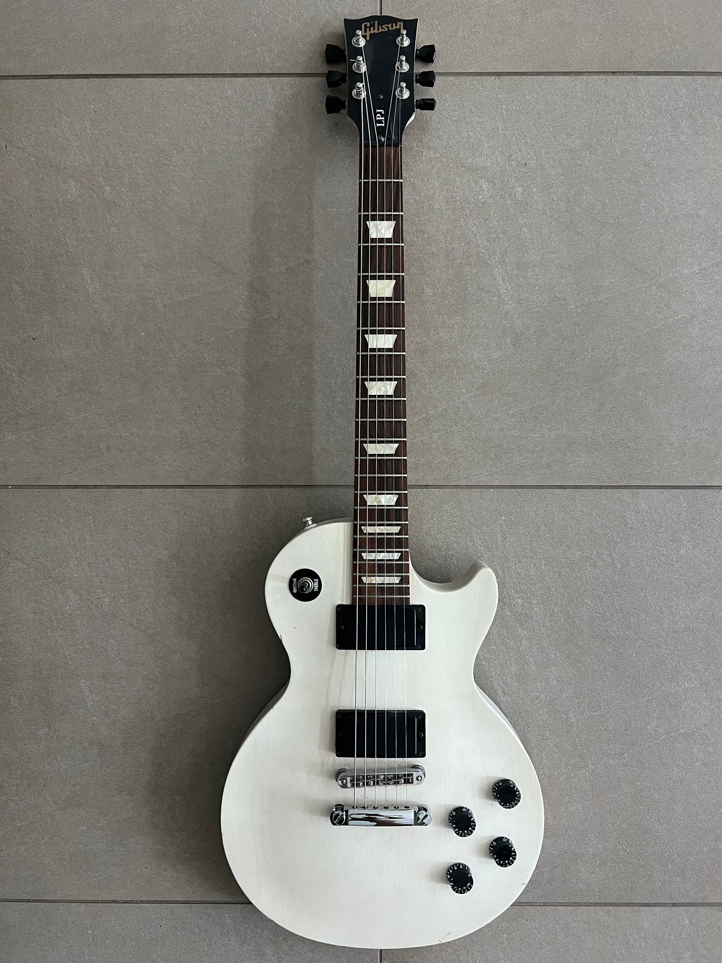 Gibson Les Paul Electric Guitar LPJ 2012